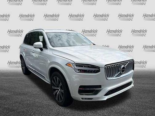 Crystal White 2025 Volvo XC90 Core