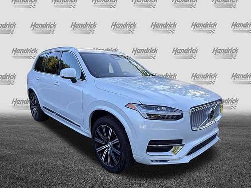 Crystal White 2025 Volvo XC90 Core
