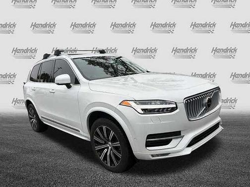2023 Volvo XC90 Plus