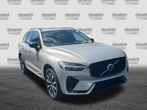 2025 Volvo XC60 Plus