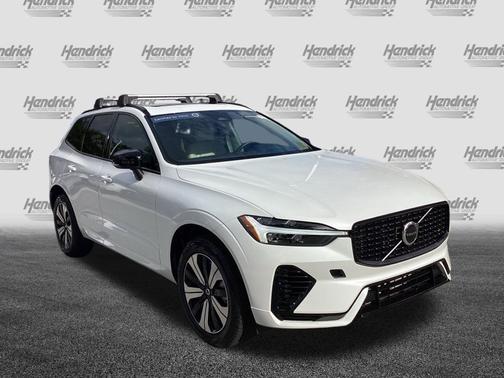 2025 Volvo XC60 Plug-In Hybrid Core
