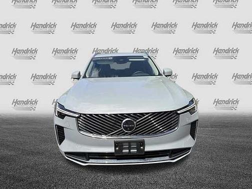 Vapour Grey 2025 Volvo XC90 Plus