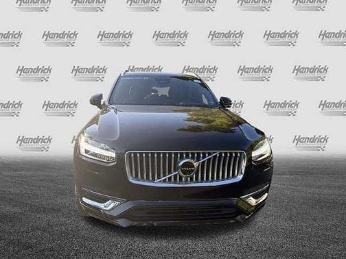 Onyx Black 2024 Volvo XC90 Plus