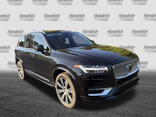 Onyx Black 2024 Volvo XC90 Plus
