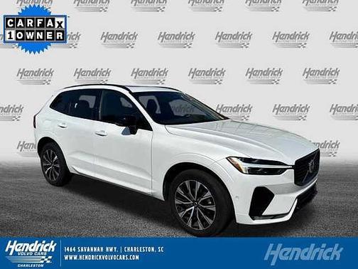 Crystal White 2024 Volvo XC60 Plus
