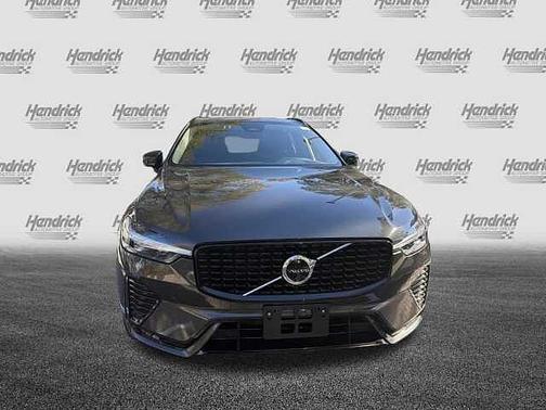 2025 Volvo XC60 Plus