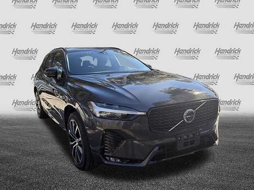 2025 Volvo XC60 Plus