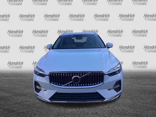 2023 Volvo XC60 Plus