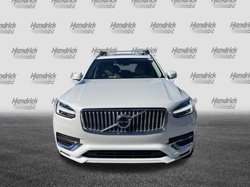 2025 Volvo XC90 Plug-In Hybrid T8 Plus 7-Seater