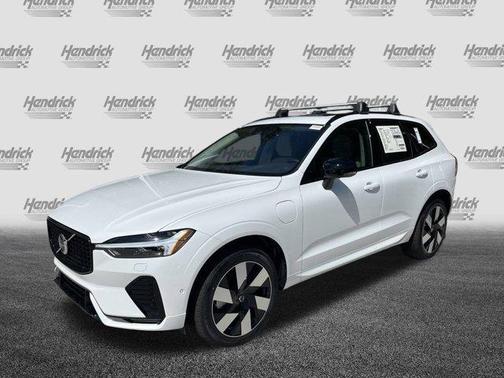 2025 Volvo XC60 Plug-In Hybrid T8 Plus