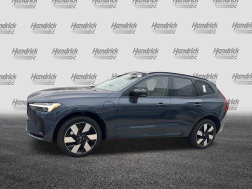 2025 Volvo XC60 Plug-In Hybrid T8 Plus