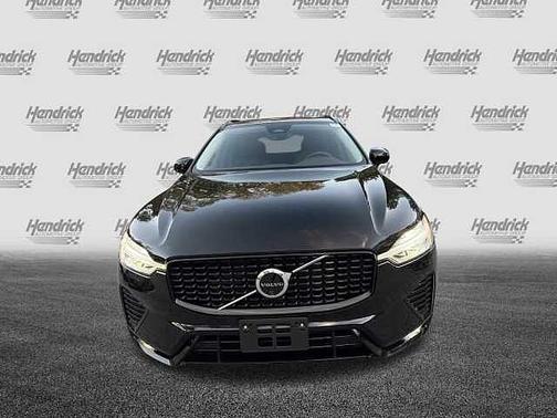 2025 Volvo XC60 Plus