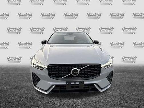 2025 Volvo XC60 Plus