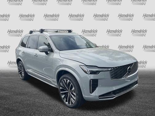 2025 Volvo XC90 Plus