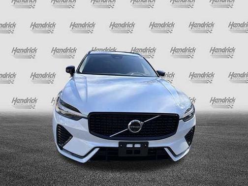 2025 Volvo XC60 Plus