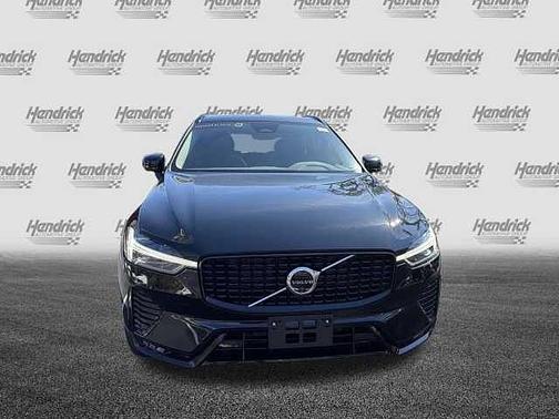 2025 Volvo XC60 Plus