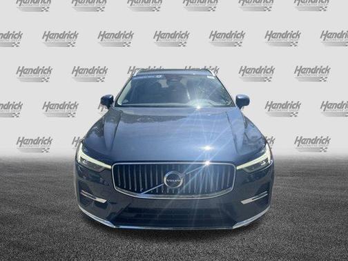2022 Volvo XC60 B5 Inscription