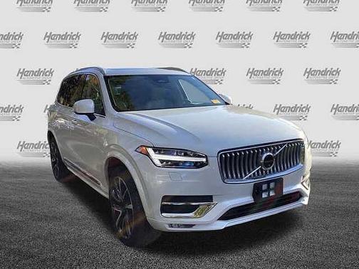 2023 Volvo XC90 Plus