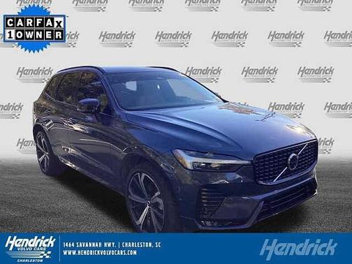 2023 Volvo XC60 Ultimate Dark Theme