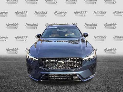 2023 Volvo XC60 Ultimate Dark Theme