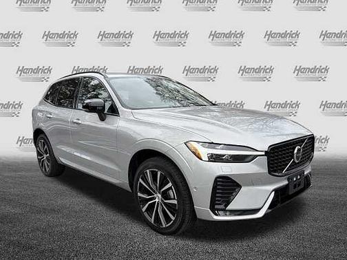 2025 Volvo XC60 Plus