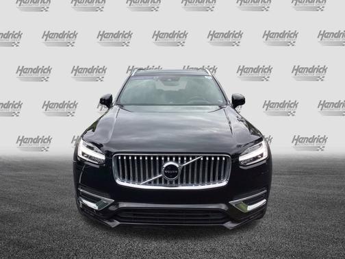 2022 Volvo XC90 Inscription