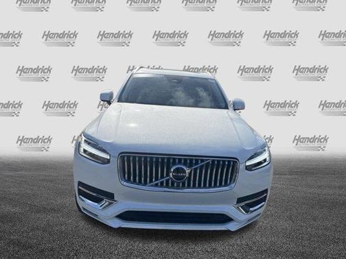 2024 Volvo XC90 B6 Core Bright Theme
