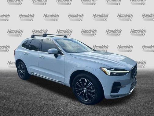 2022 Volvo XC60 B5 Inscription