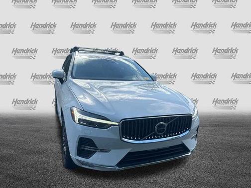 2022 Volvo XC60 B5 Inscription