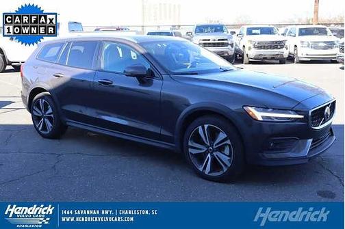2025 Volvo V60 Cross Country Plus