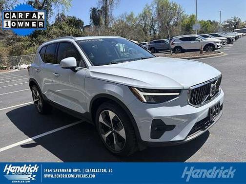 2025 Volvo XC40 Plus