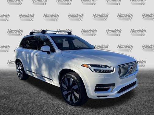 2025 Volvo XC90 Plug-In Hybrid T8 Plus 7-Seater