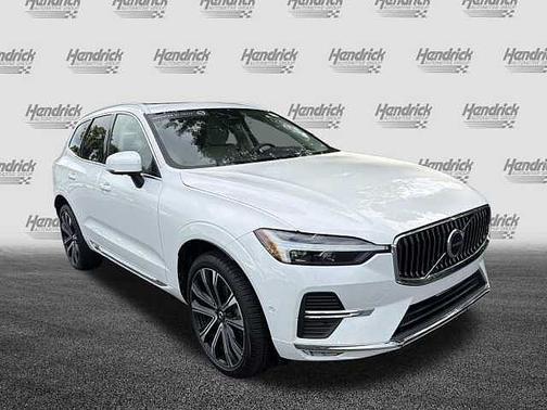 Crystal White 2023 Volvo XC60 Ultimate Bright Theme