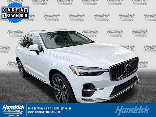 Crystal White 2023 Volvo XC60 Ultimate Bright Theme