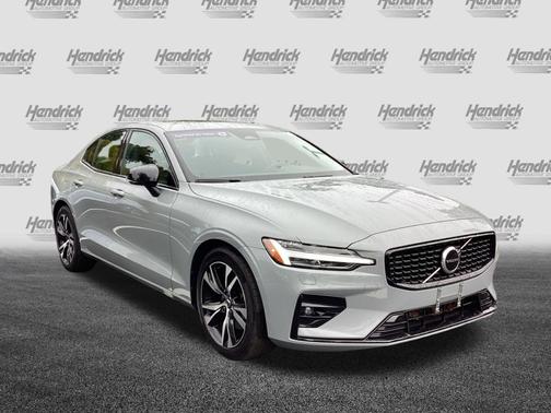 2025 Volvo S60 Core