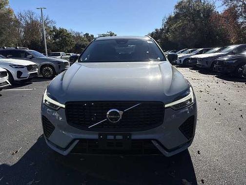 2025 Volvo XC60 Plus