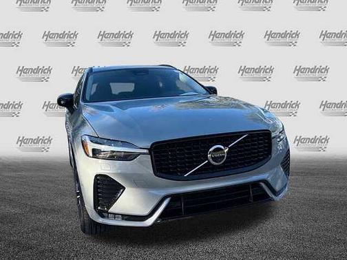 2025 Volvo XC60 Plus