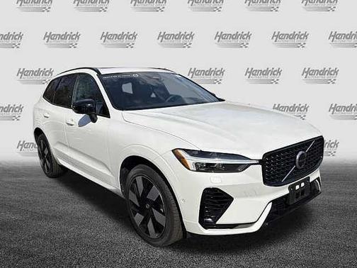 2024 Volvo XC60 Plus