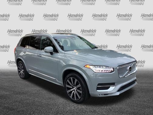 2025 Volvo XC90 Core
