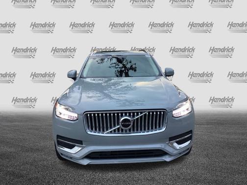 2025 Volvo XC90 Core