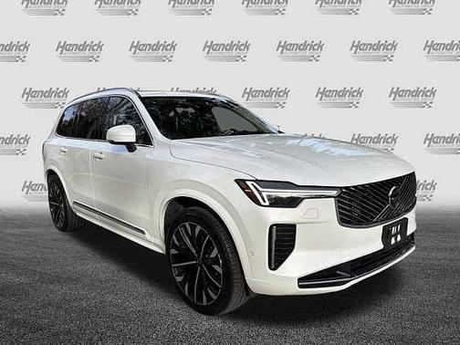 2025 Volvo XC90 Plus