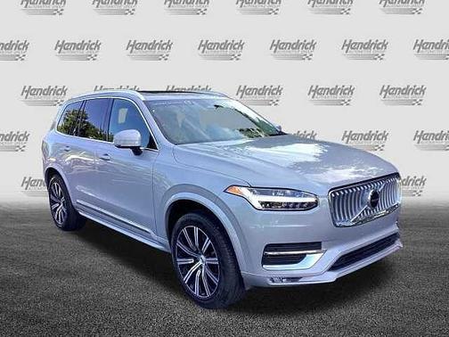 2025 Volvo XC90 Core