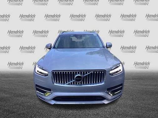 2025 Volvo XC90 Core