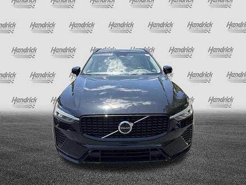 Onyx Black 2025 Volvo XC60 Plus