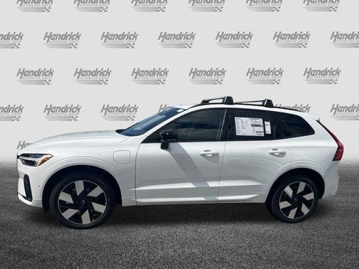 2025 Volvo XC60 Plug-In Hybrid T8 Plus