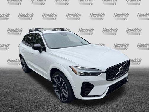 2025 Volvo XC60 Plug-In Hybrid T8 Ultra