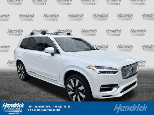 2025 Volvo XC90 Plug-In Hybrid T8 Plus 7-Seater
