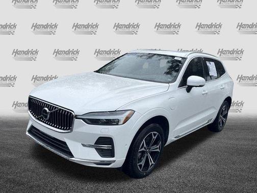 2022 Volvo XC60 Recharge Plug-In Hybrid T8 Inscription Expression Extended Range