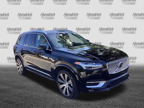 2024 Volvo XC90 Plus Bright Theme