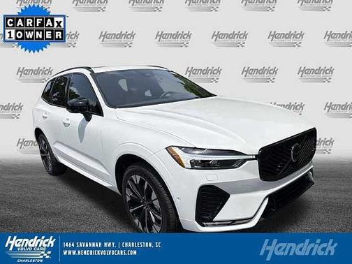 Crystal White 2026 Volvo XC60 Plus